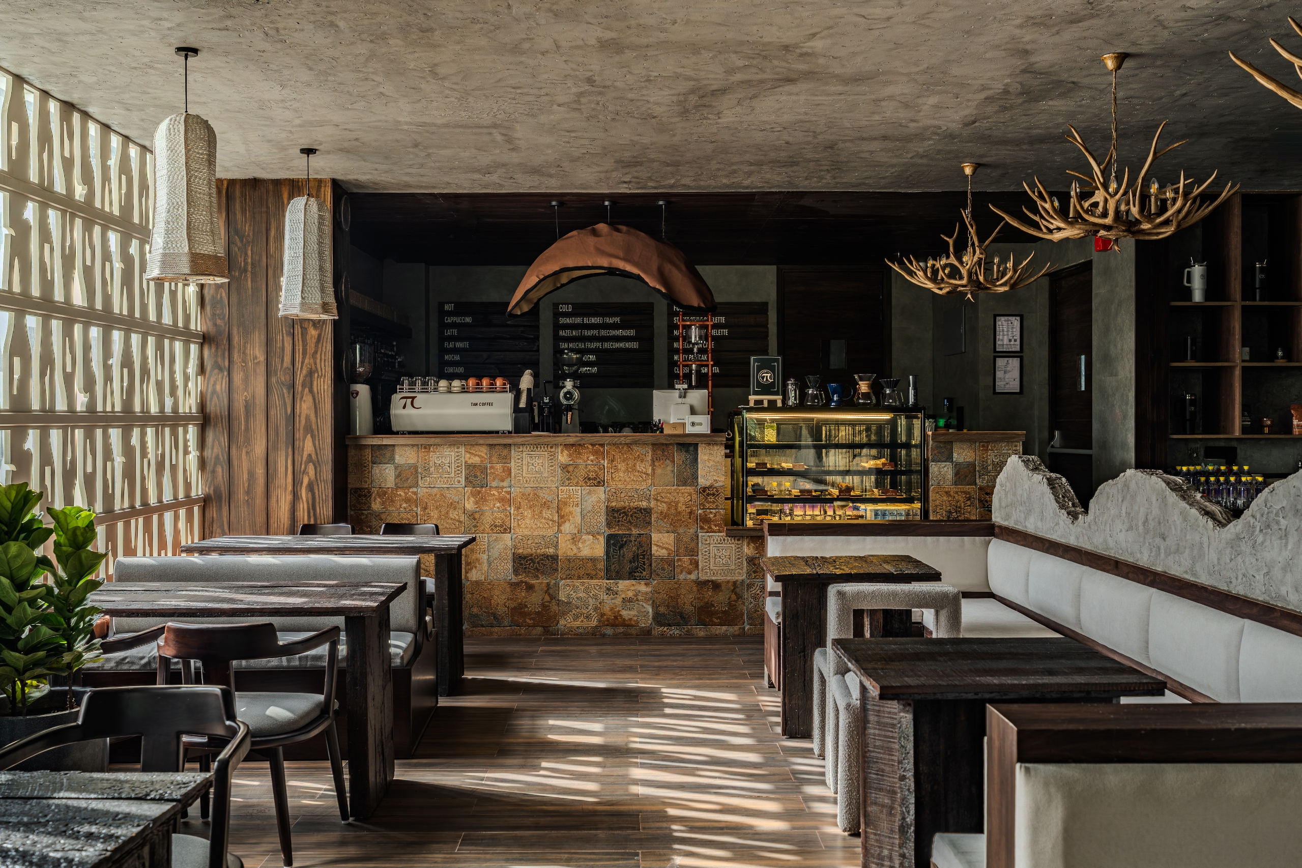 Tan Coffee – Moti Nagar