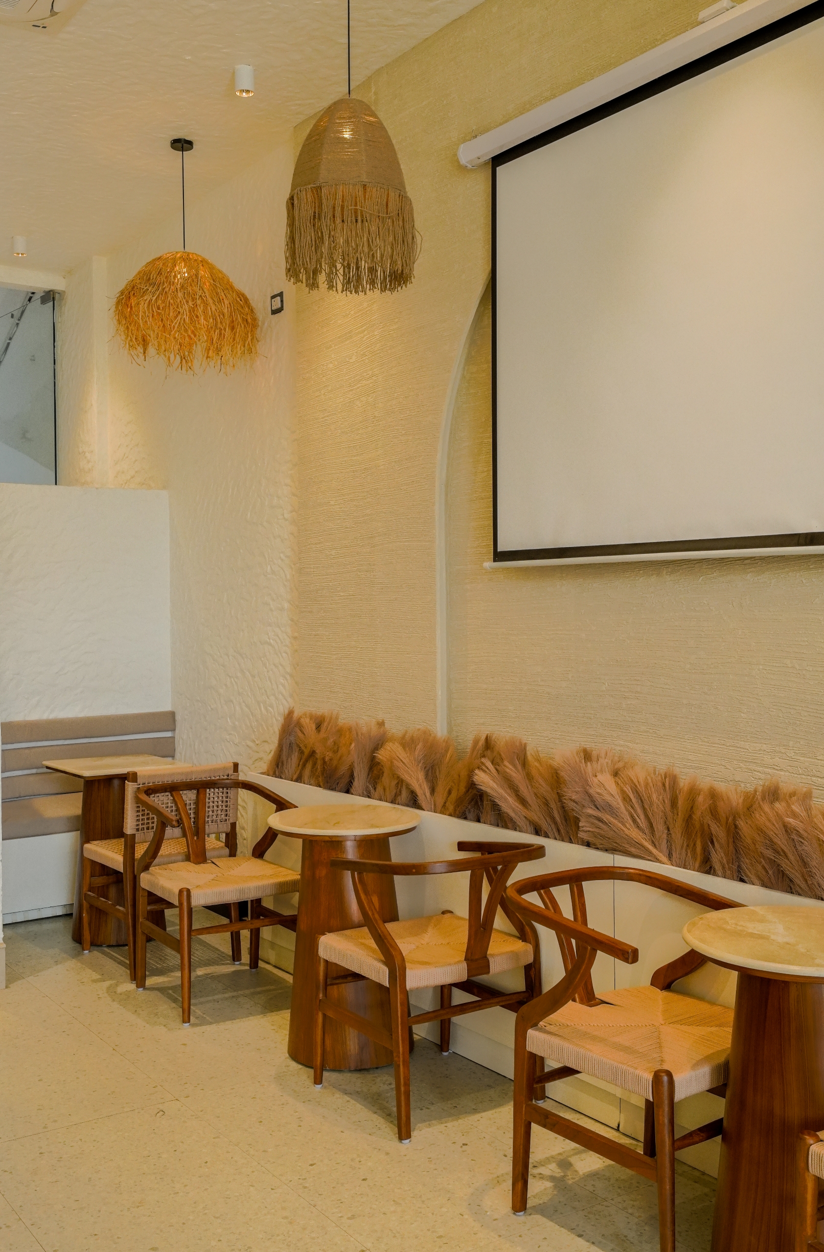 Tan Coffee – Amolik Plaza