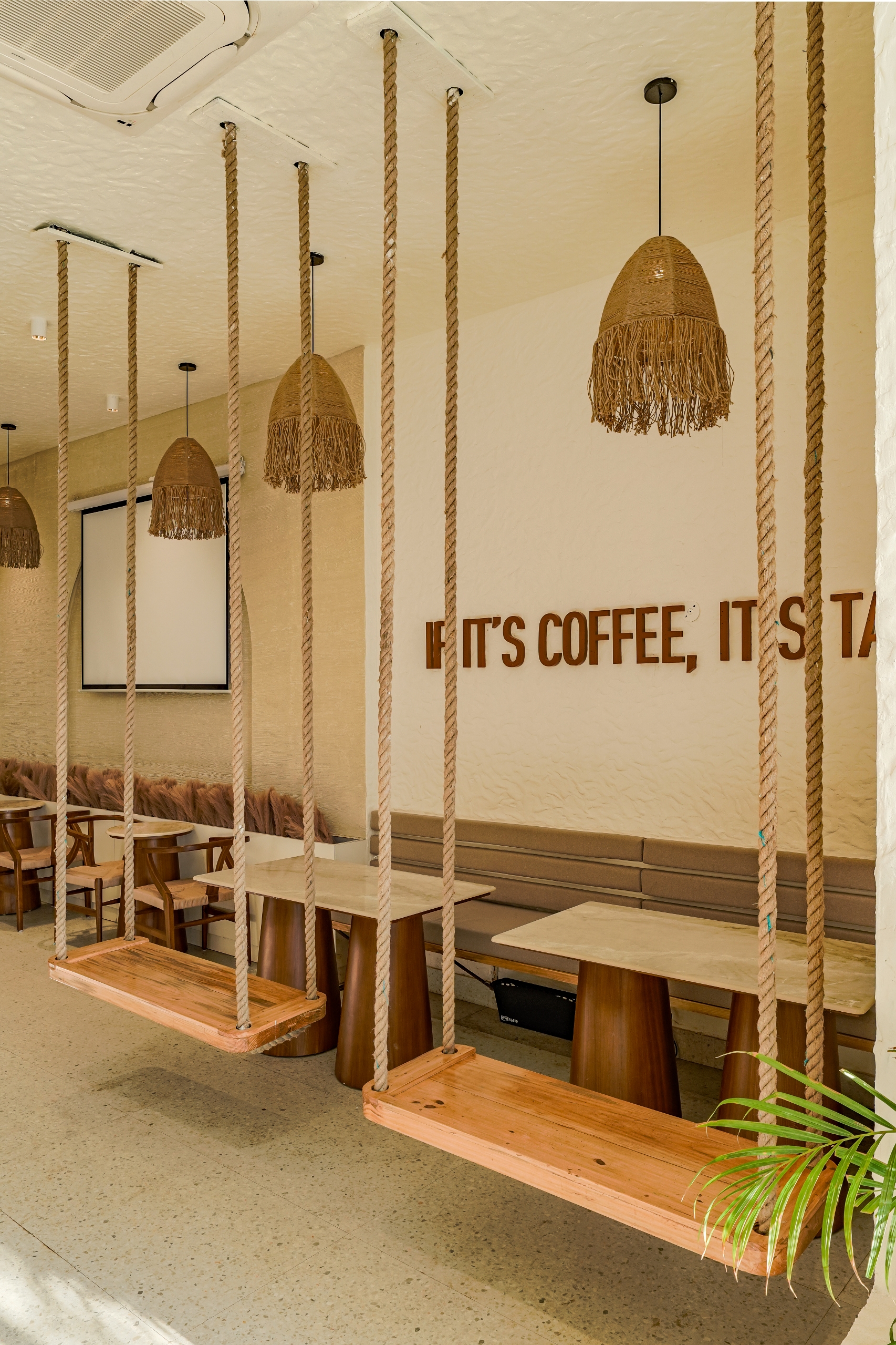 Tan Coffee – Amolik Plaza