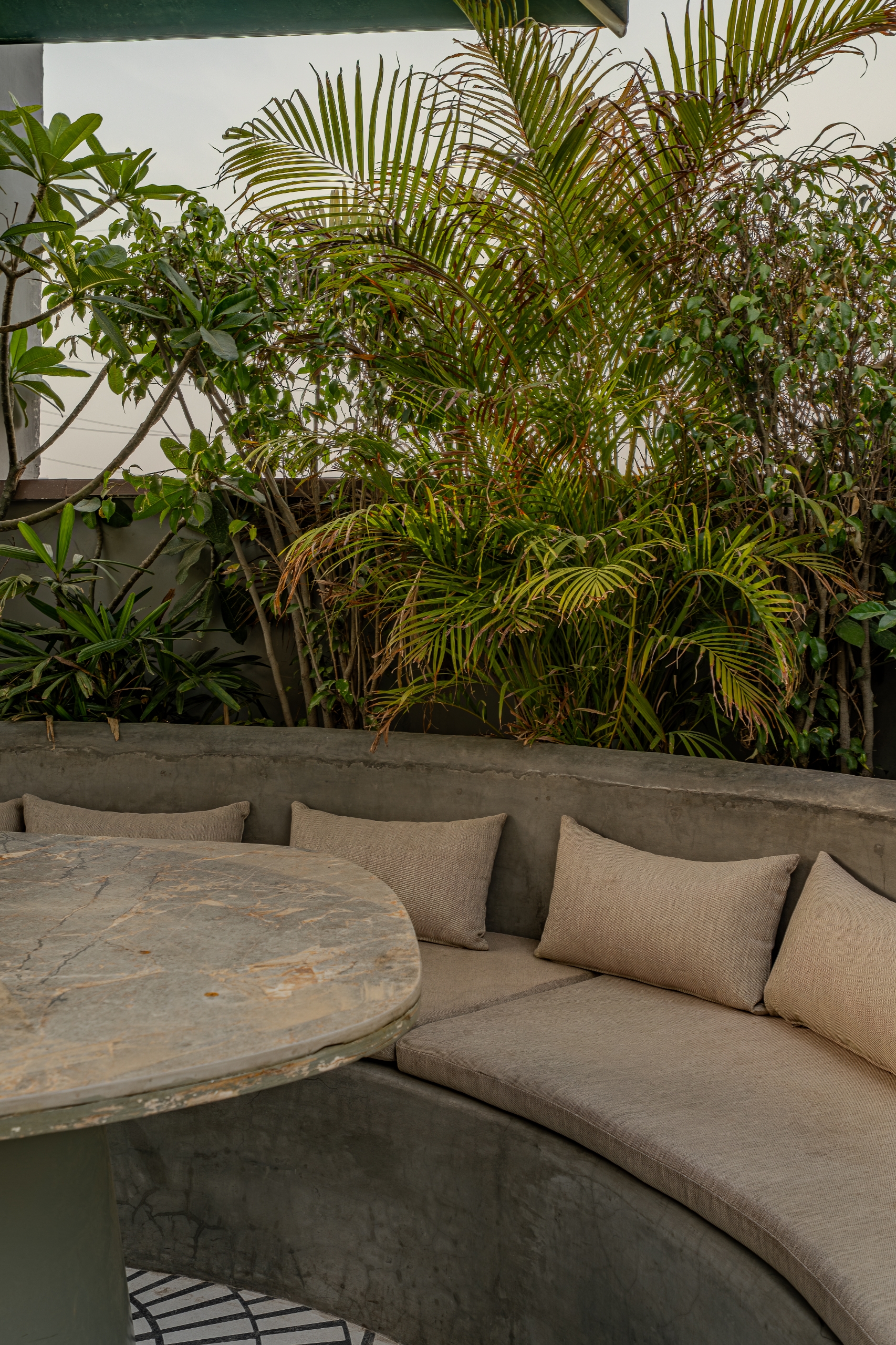 Cafe Delhi Heights – Gurgaon