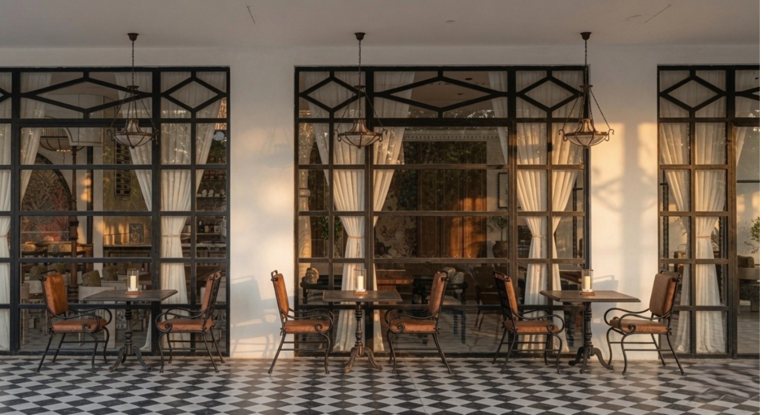 Tan Coffee – Hazratganj