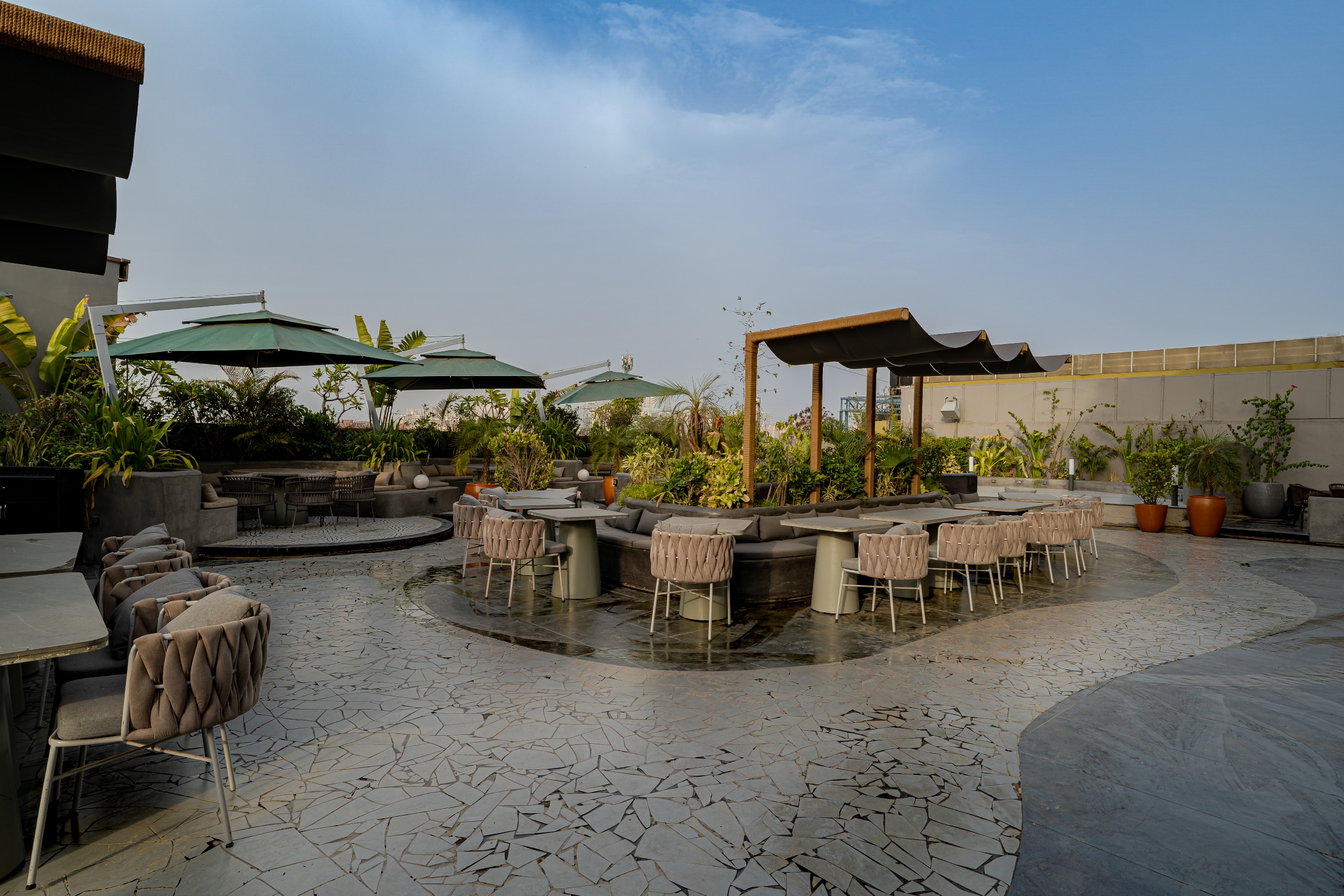 Cafe Delhi Heights – Gurgaon