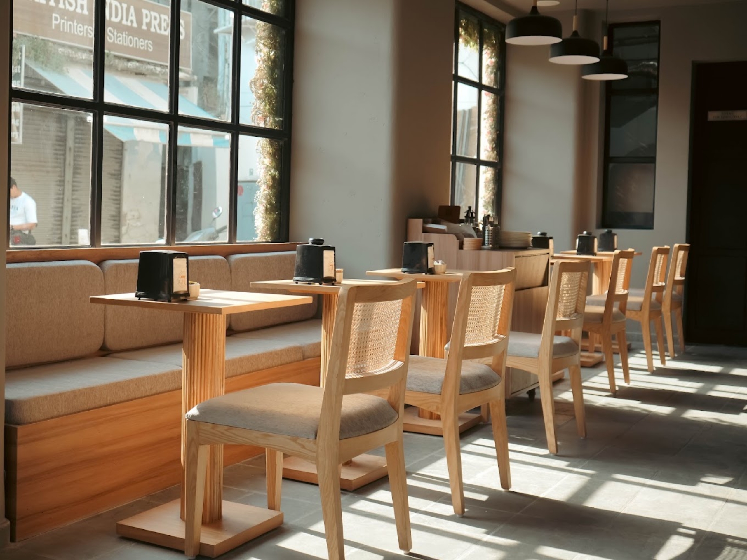 Tan Coffee – Connaught Place