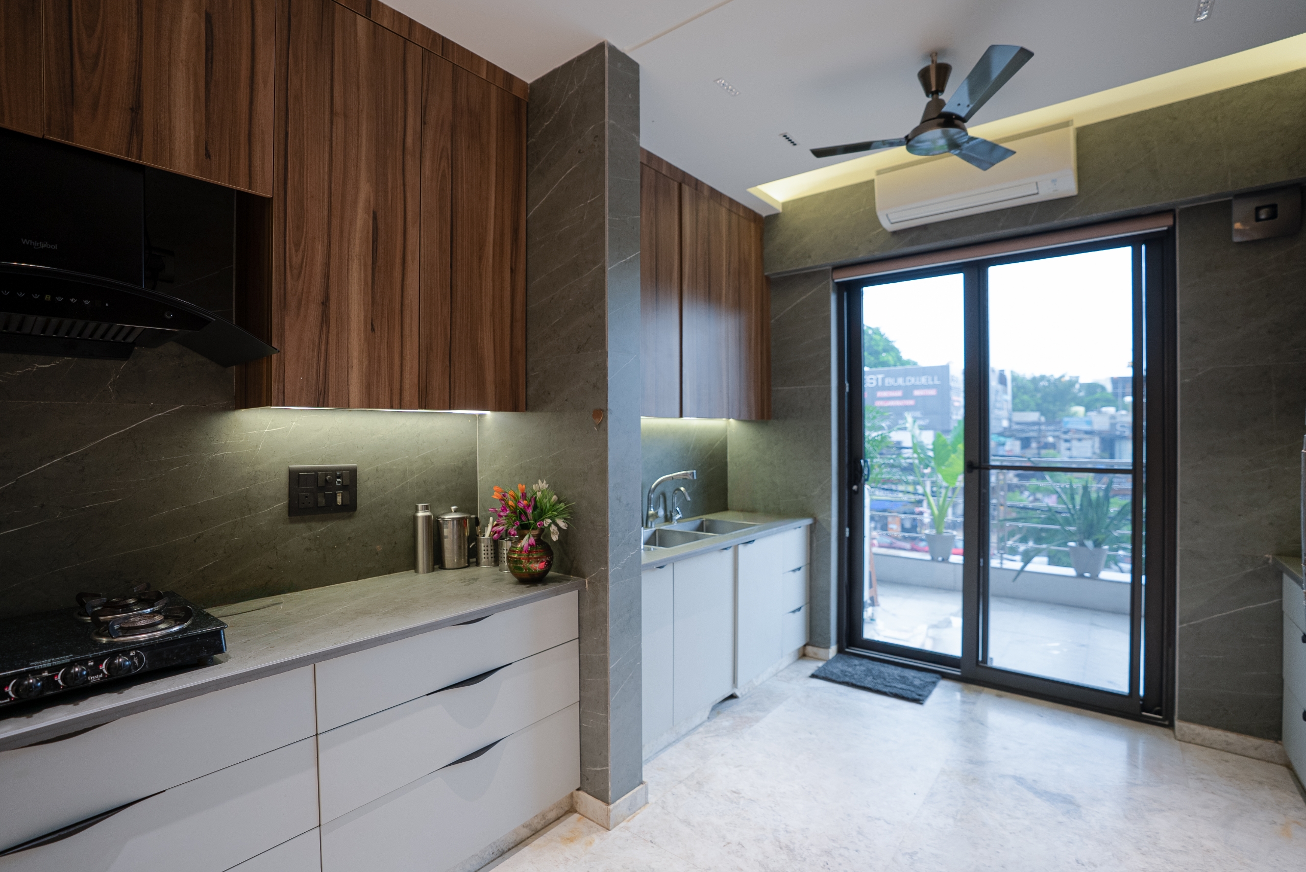 Amber Luxe Residence