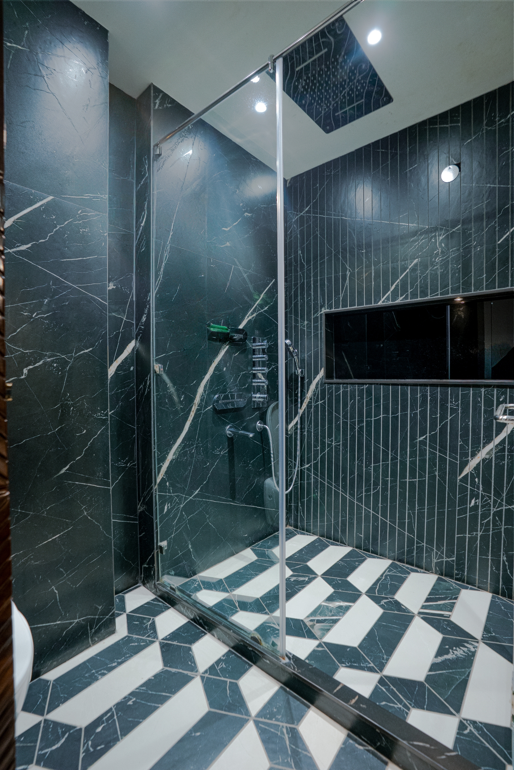 Amber Luxe Residence