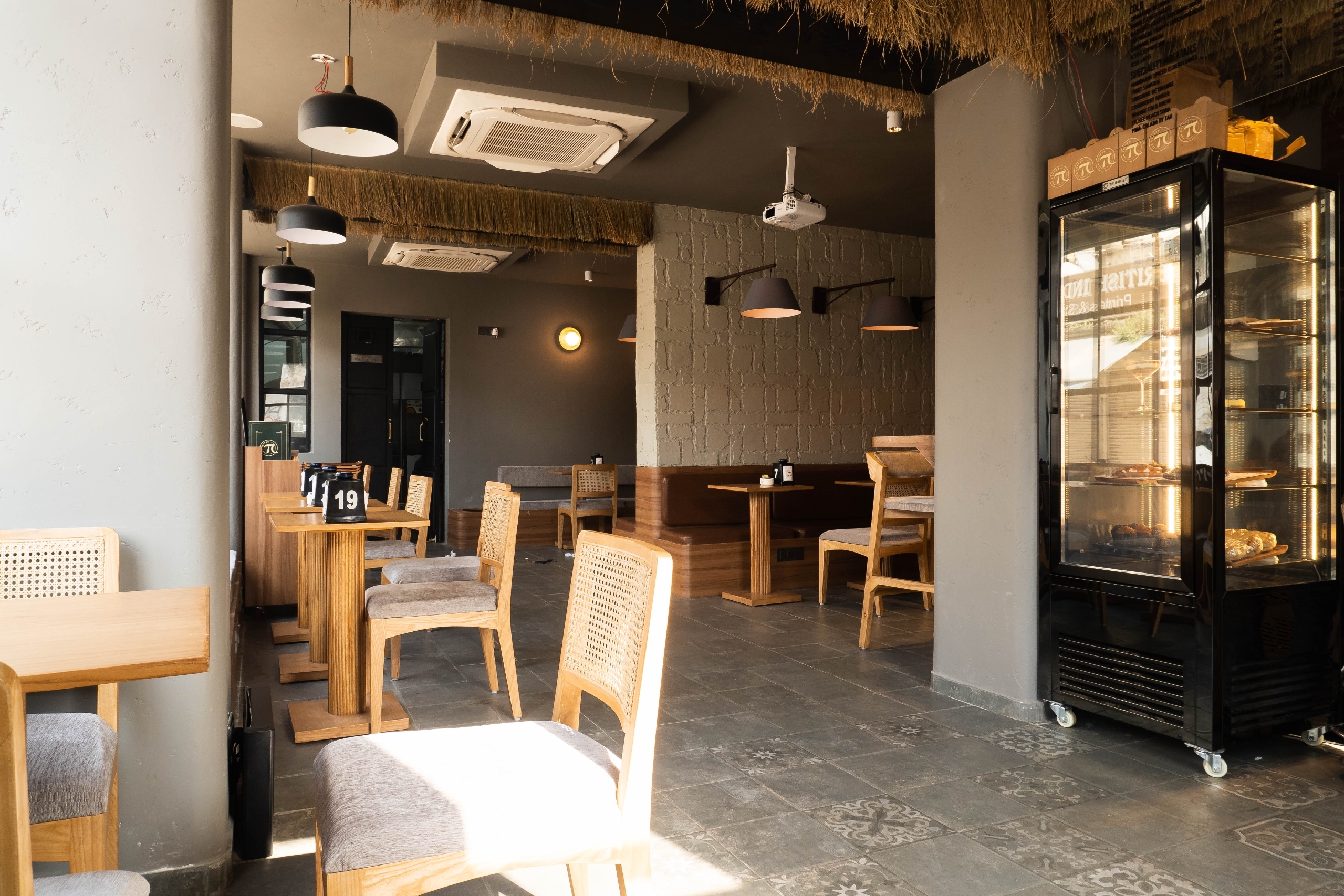 Tan Coffee – Connaught Place